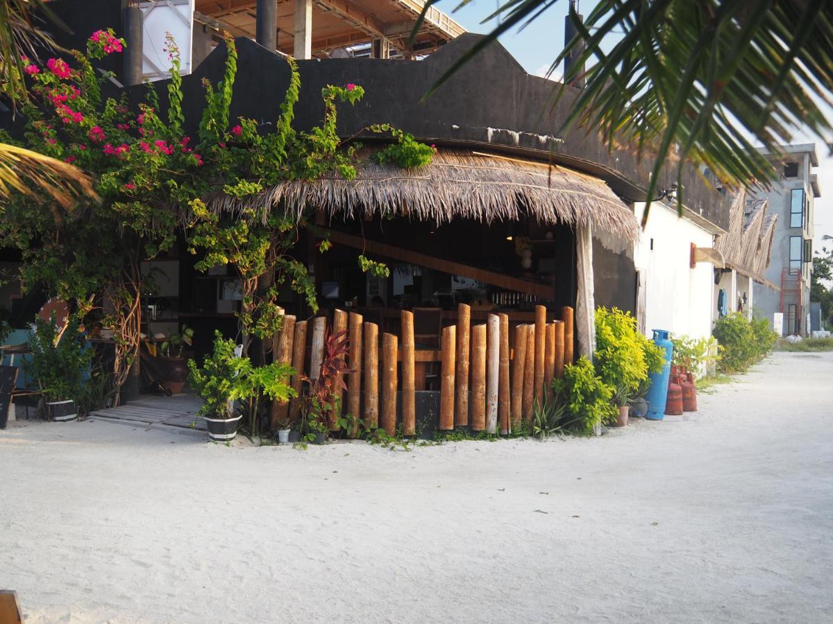 Club Kaafu Maldives Hotel Дифуши Екстериор снимка